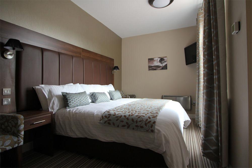 Twin Oaks Hotel เชสเตอร์ฟิลด์ ภายนอก รูปภาพ