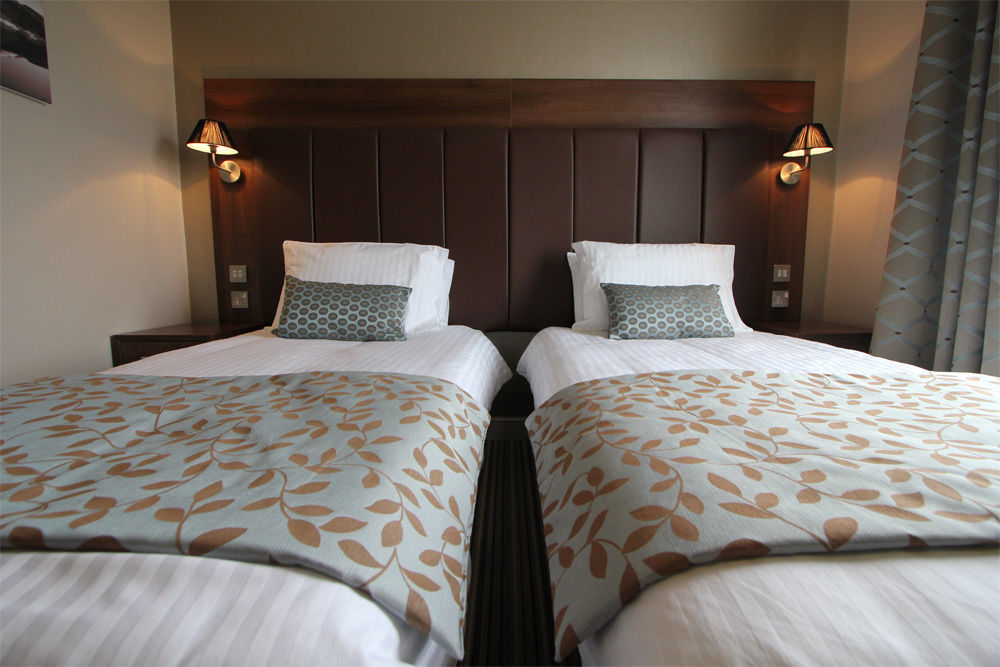 Twin Oaks Hotel เชสเตอร์ฟิลด์ ภายนอก รูปภาพ